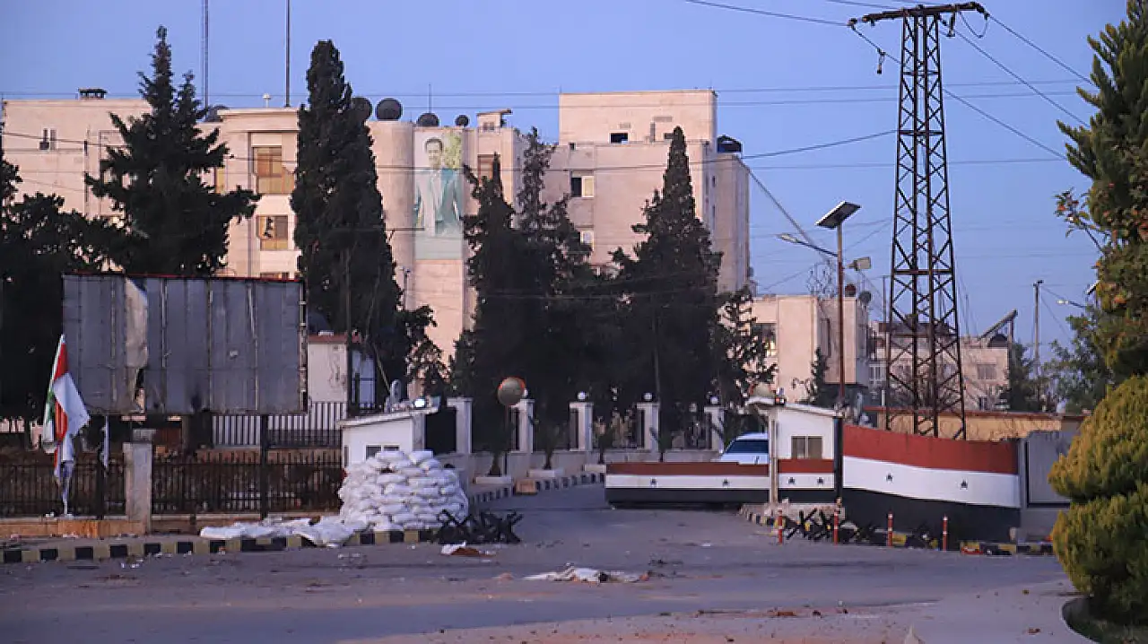 Suriye'deki  muhalifler Halep'in büyük bölümünü aldı!