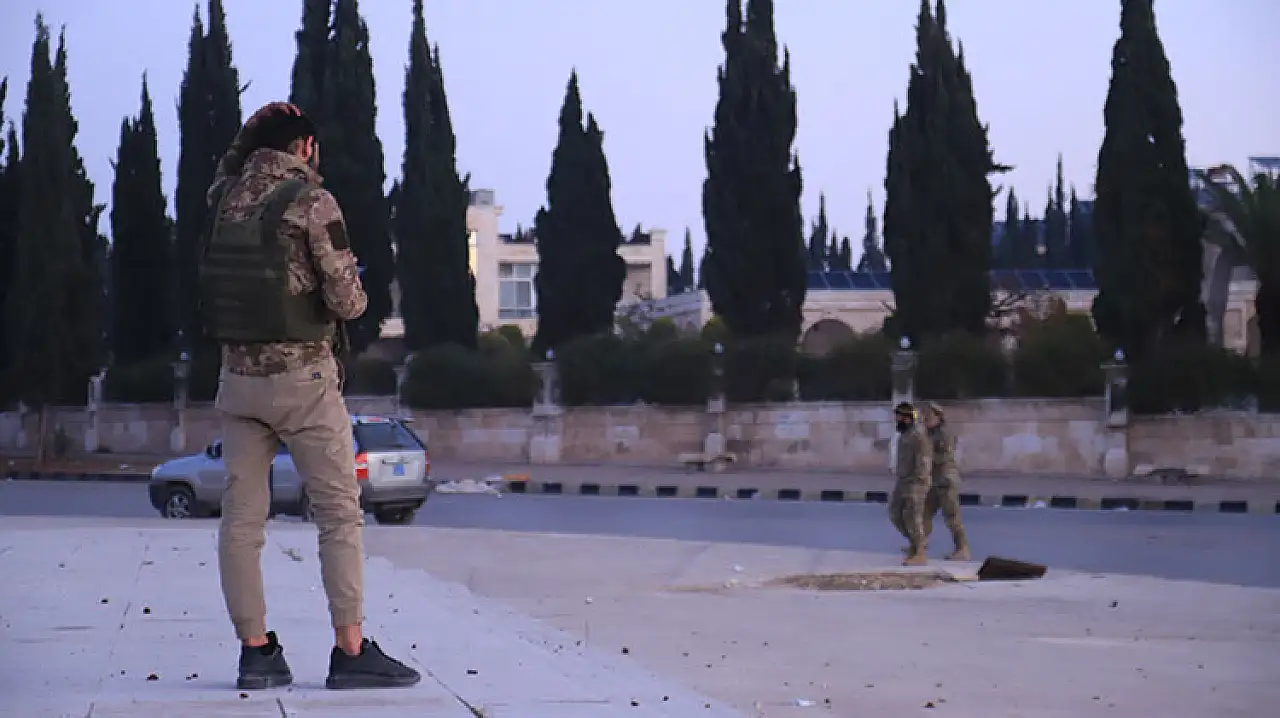 Suriye'deki  muhalifler Halep'in büyük bölümünü aldı!