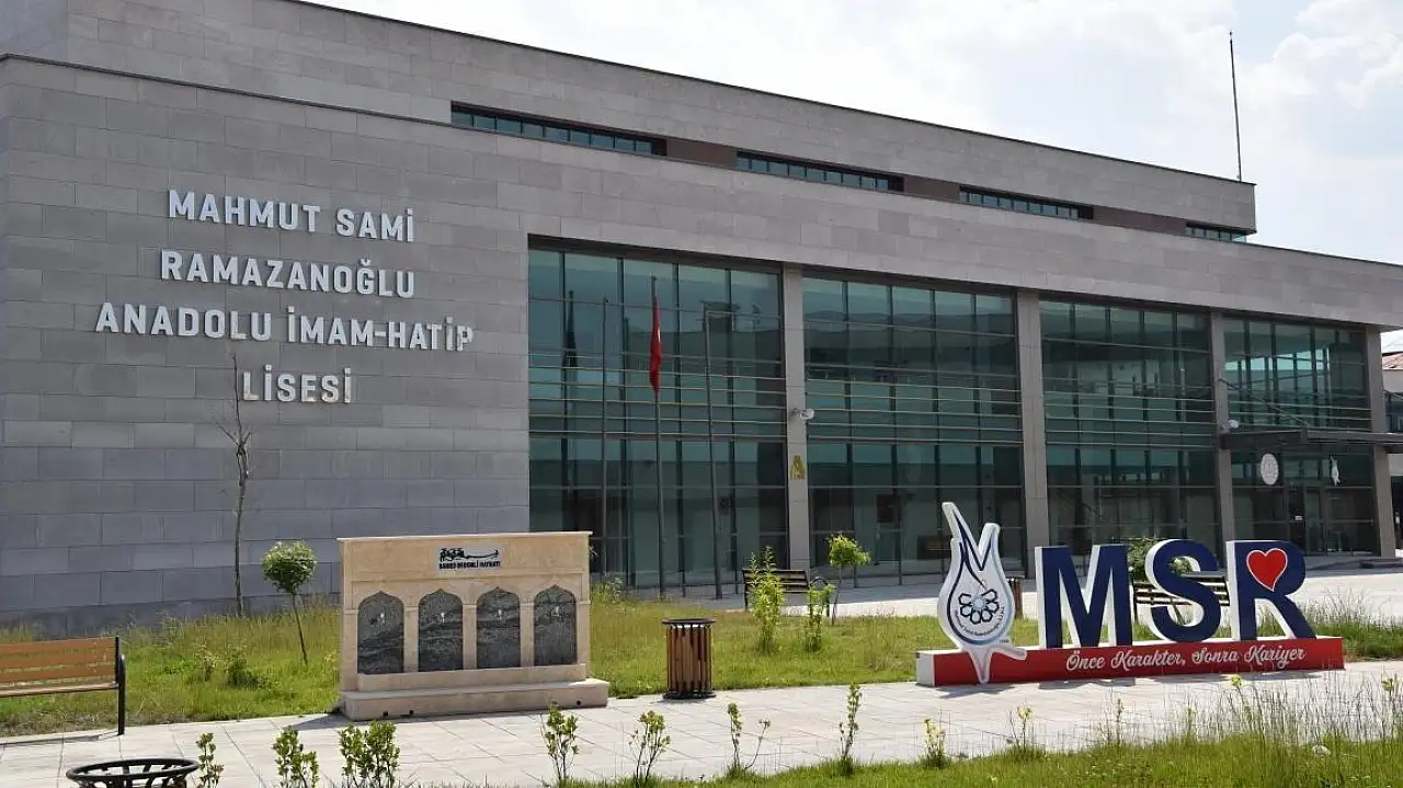 O okuldan tarihi başarı: Türkiye'de 2'nci, Konya'da zirvede