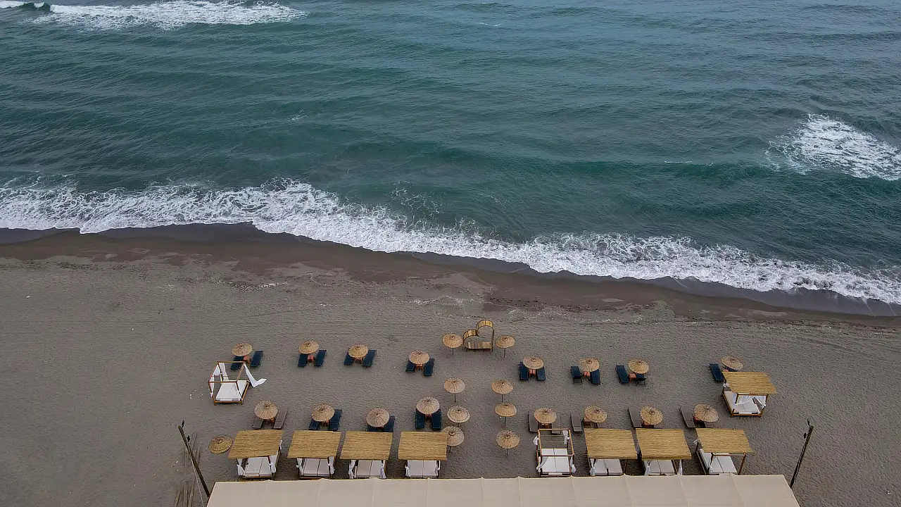 Sakarya'da olumsuz hava koşulları nedeniyle denize giriş yasak