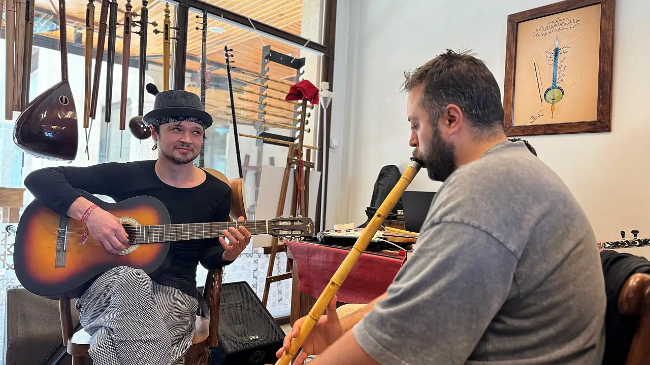 Konya'da sufi müzikle tanışan Rus dansçı Müslüman oldu