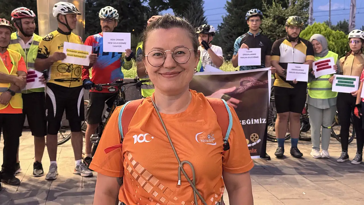 Konya'da kadın bisikletçiler orman yangınlarına dikkat çekti