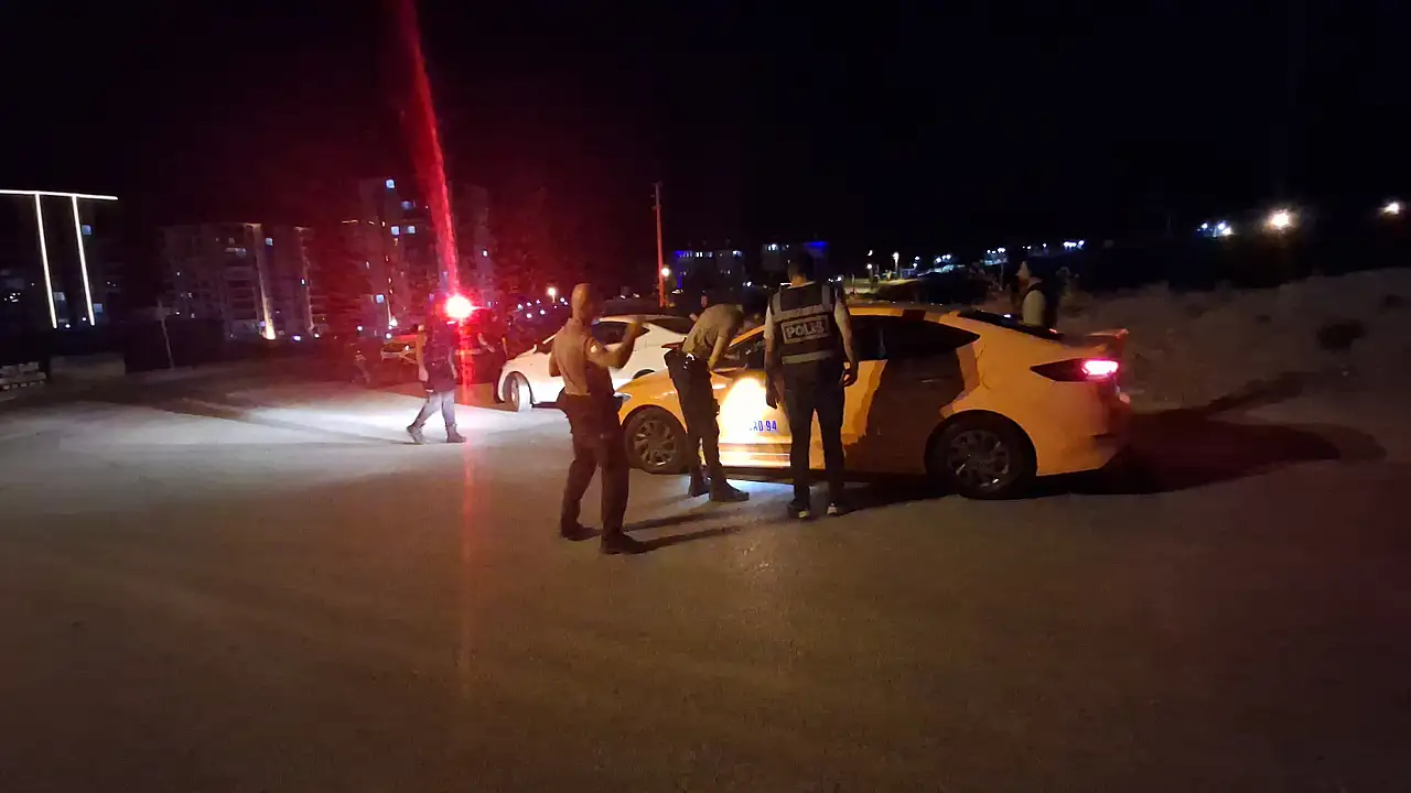 Kafe ve eğlence mekanları denetlendi