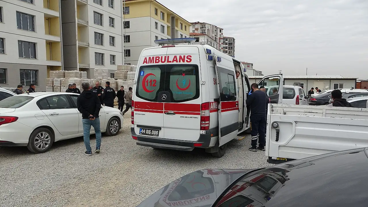 Şantiyede sopalı-bıçaklı kavga: 4 yaralı