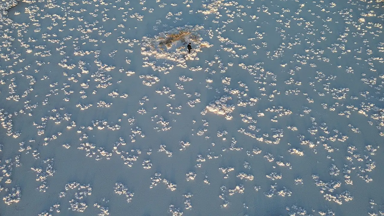 Tuz Gölü'nde sular çekilince ortaya çıktı! Görenleri mest ediyor