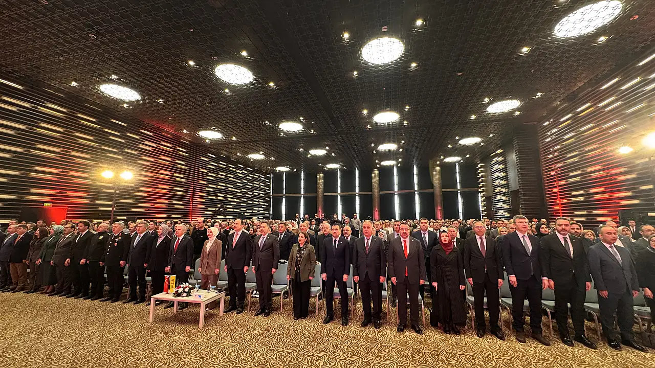 Bakan Göktaş Konya'da endişelendiren verileri açıkladı! 'Aile zayıflıyor, yalnızlık artıyor'