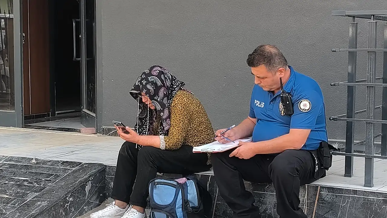 Acılı annenin feryadı yürek dağladı: 10 gündür aradığı oğlu evinde ölü bulundu!