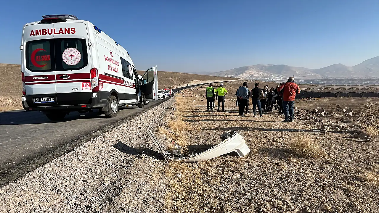Kontrolden çıkan araç şarampole uçtu! 2 kişi öldü, 1 ağır yaralı