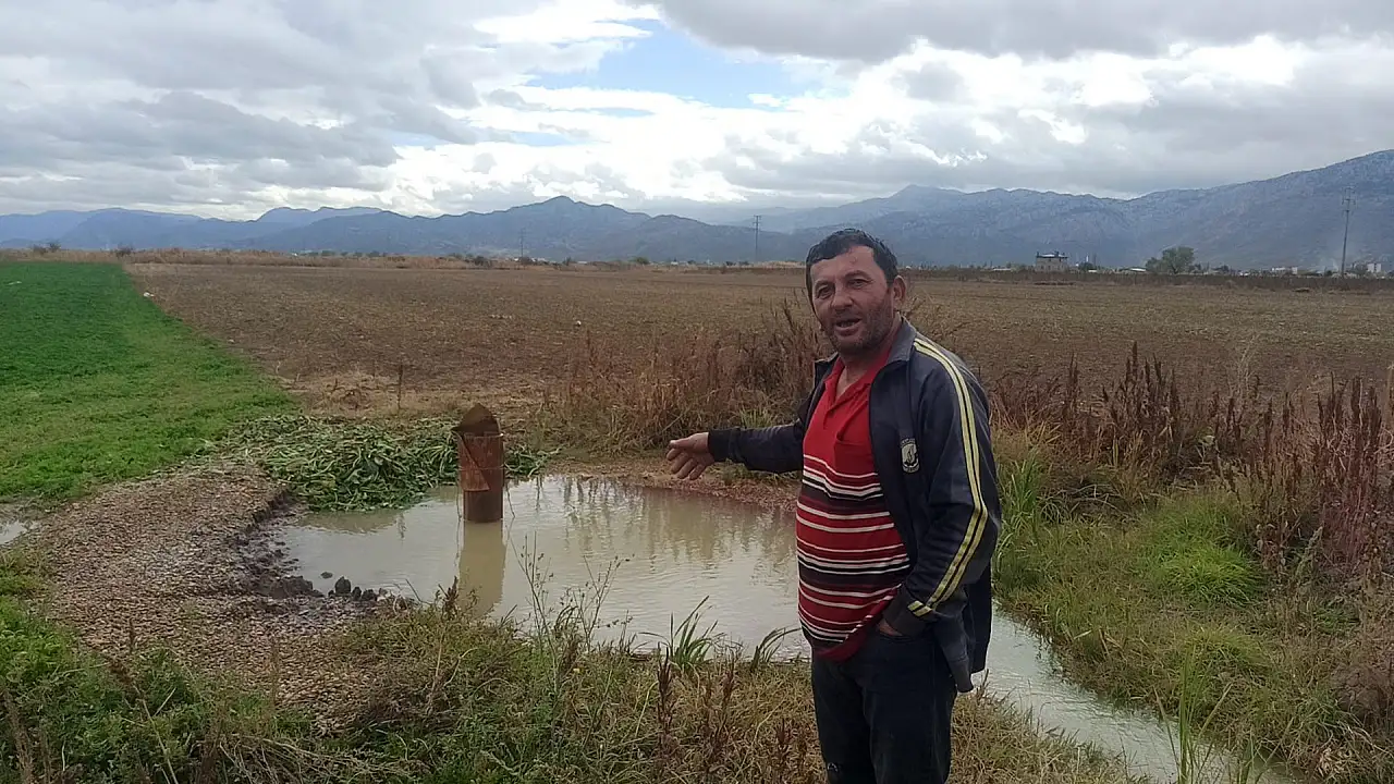 Konya'da şaşkına çeviren olay! Yerin altından su fışkırıyor