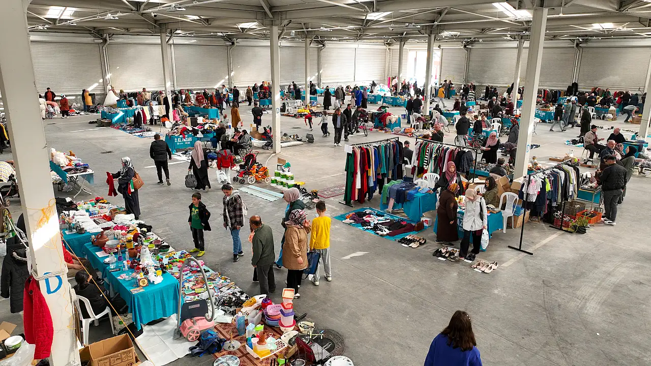 Konya'da hem bütçeye hem çevreye dost pazar: 2. el pazarı 24. kez kuruldu