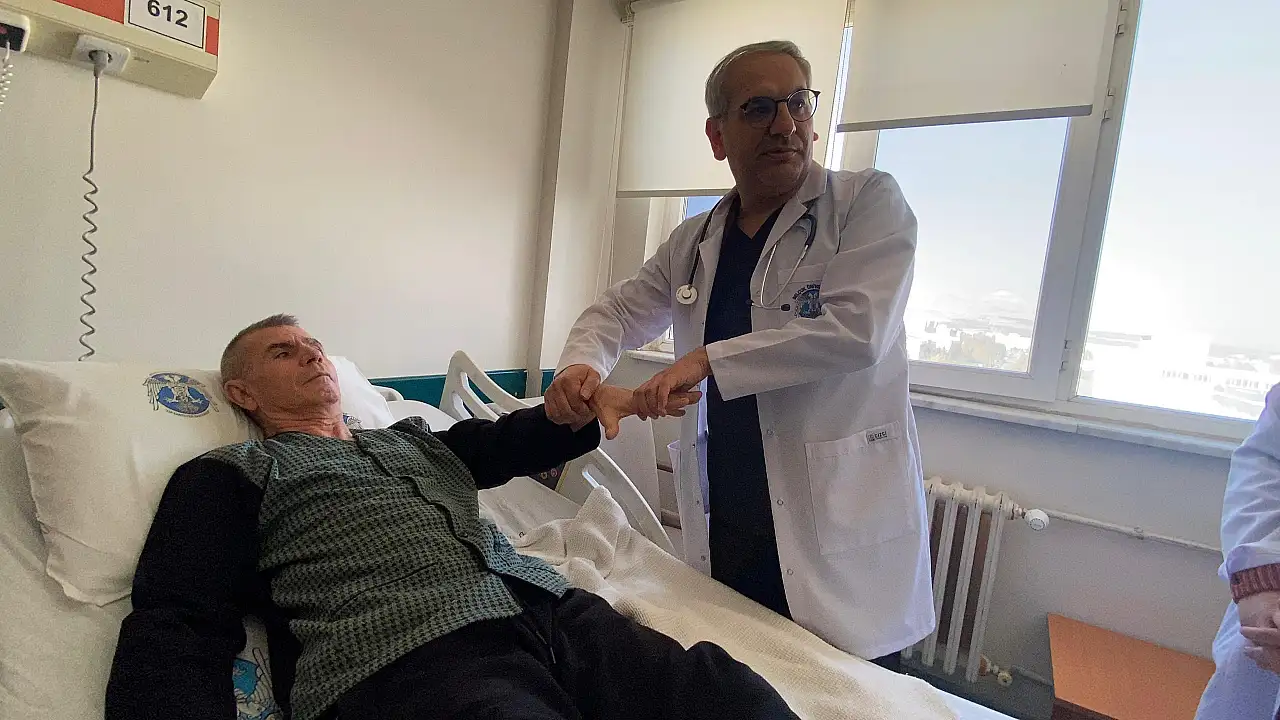 Konya'da mucizevi tedavi: Felç geçiren hasta özel tedaviyle iyileşti