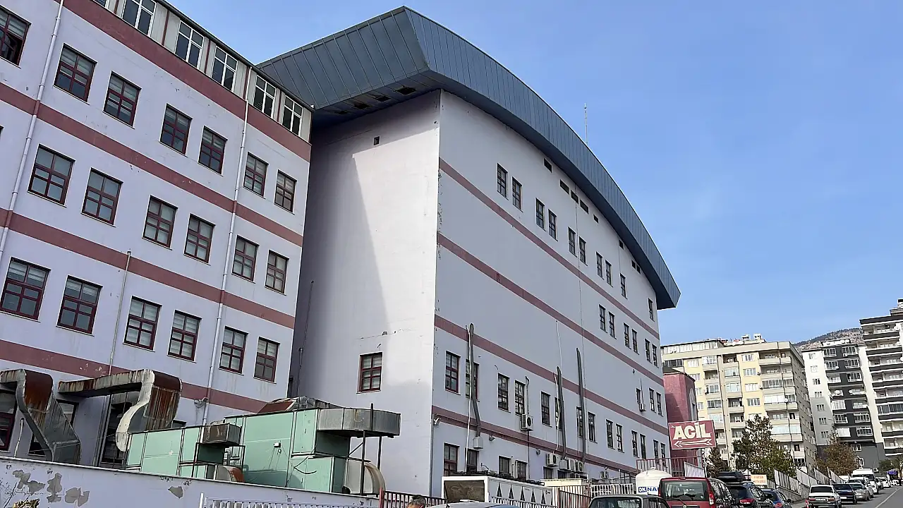 Okulda koku paniği: Yaklaşık 17 öğrenci hastaneye sevk edildi