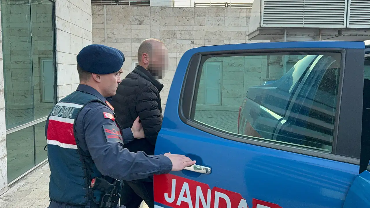 Dolmuş sırası kavgası kanlı bitti: Saldırgan şoför tutuklandı