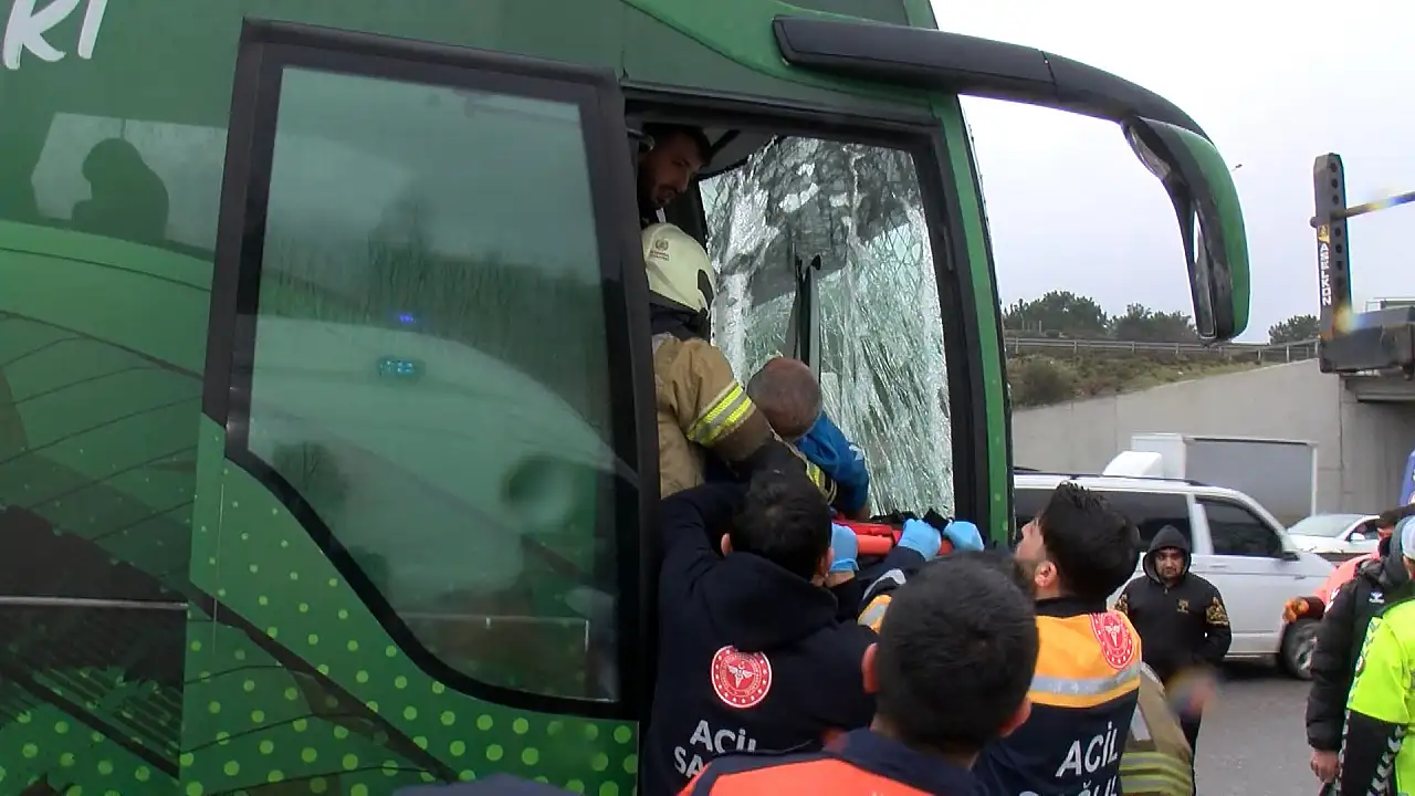 Konyaspor otobüsünün geçirdiği kaza sonrası valilikten açıklama