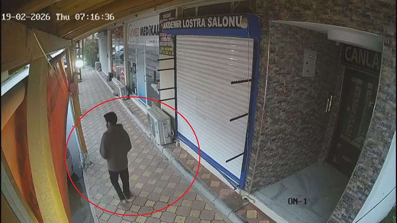 Penceredeki sinekliği parçalayıp evden ayrıldı: 3 gündür haber alınamıyor