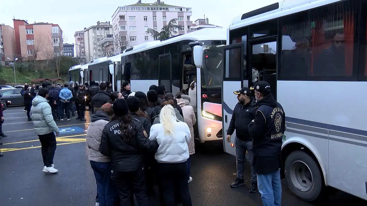 Konya'nın da aralarında olduğu 16 ilde dev operasyon! Sahte 'yatırım danışmanları'na darbe: 68 gözaltı