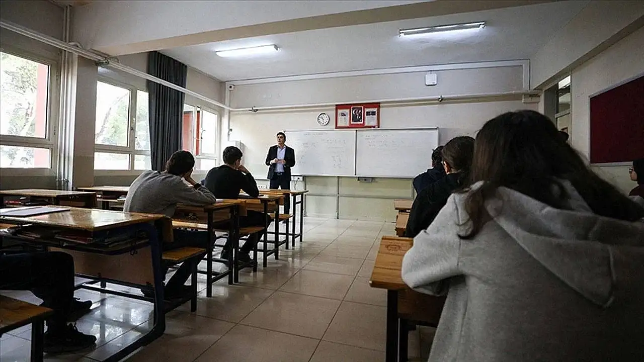 Binlerce aday bekliyordu: Sözleşmeli öğretmen ek atama sonuçları açıklandı!