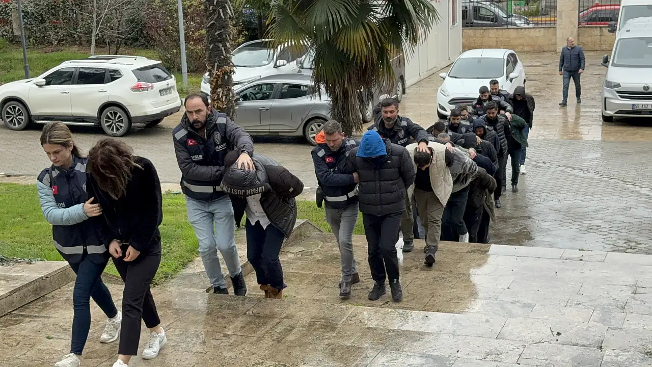 Konya dahil 13 ilde milyonluk araç vurgunu: 30 kişiden 13'ü adliyeye sevk edildi