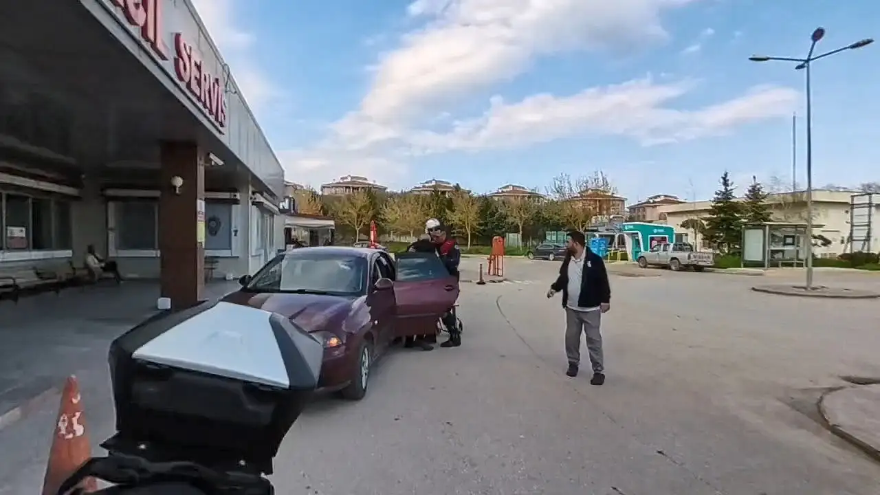 Jandarmadan trafikte hayat kurtaran kritik müdahale