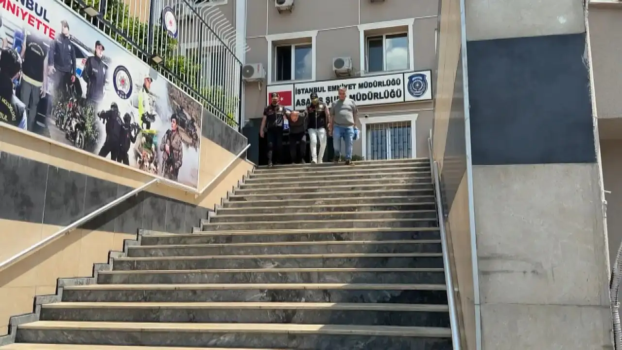 Silah sesini duydu dışarı çıktı, kurşunların hedefi olan kadın kurtarılamadı