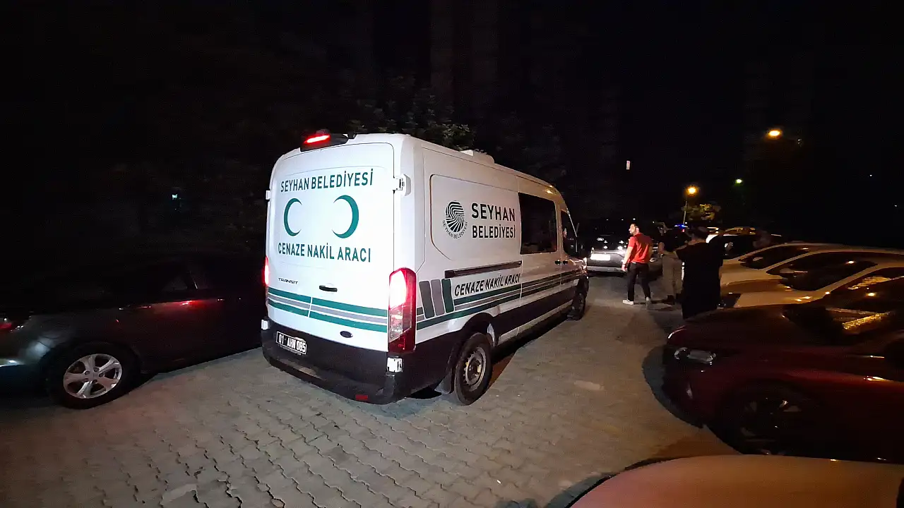 Boşanmak isteyen eşini uykusunda başından vurdu