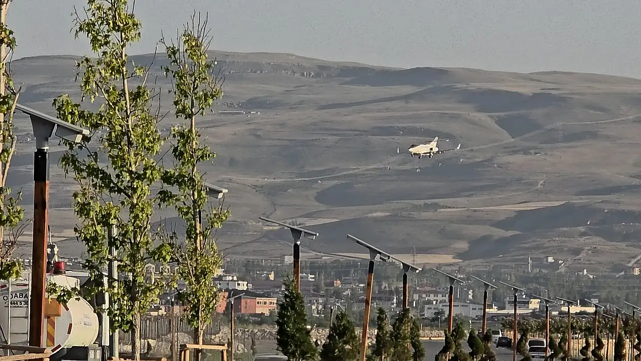 10 yaşındaki çocuk için Ambulans uçak ve helikopter aynı anda havalandı