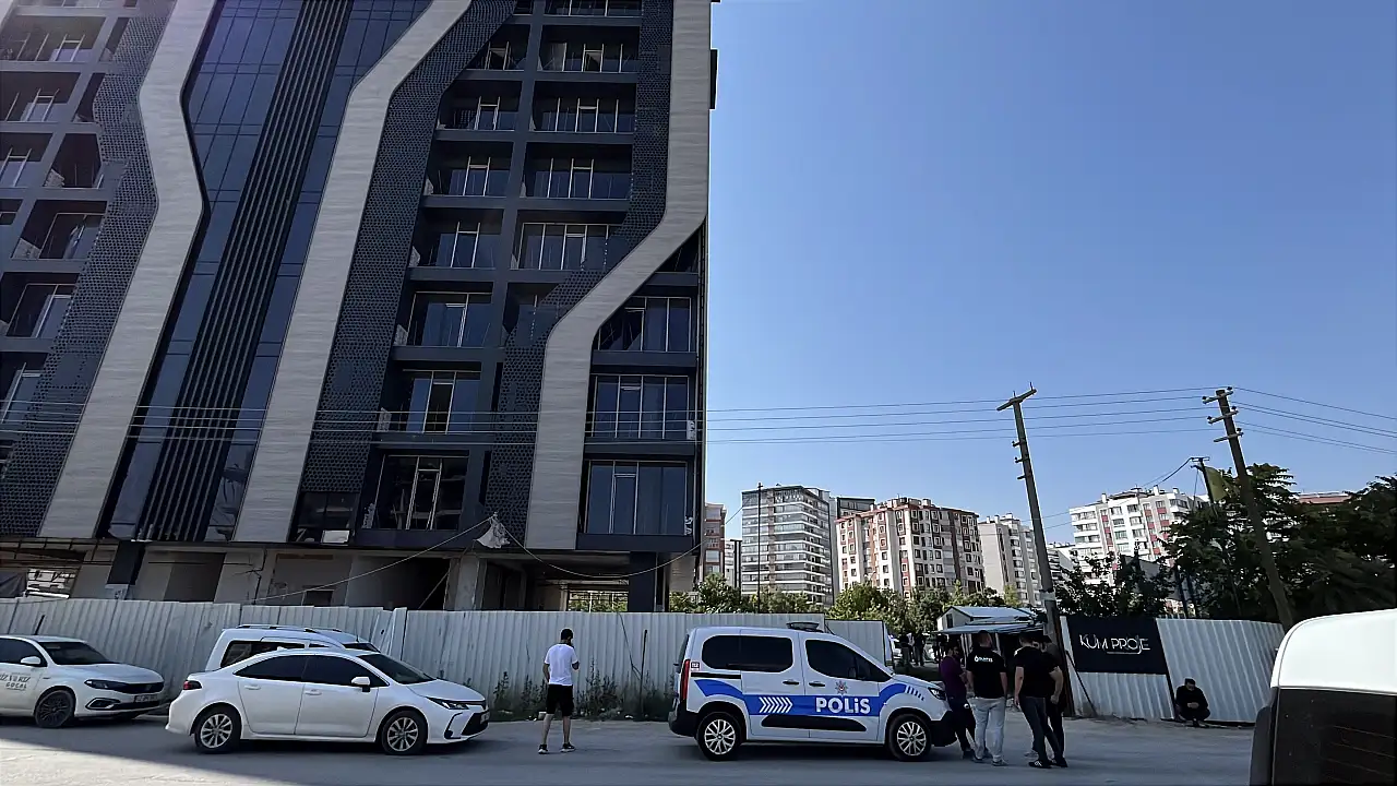 Konya'daki inşattan kahreden haber: Yedinci kattan düşen usta hayatını kaybetti!