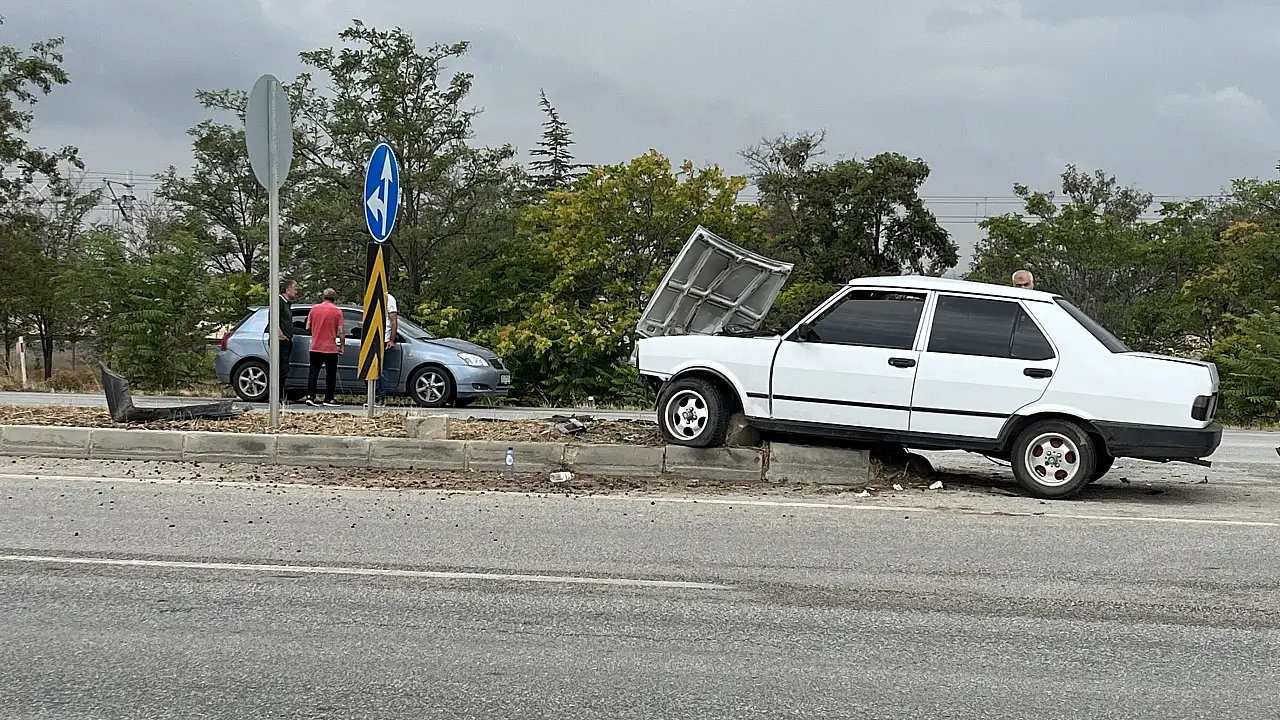 Konya'da feci kaza! 1'i ağır 5 yaralı