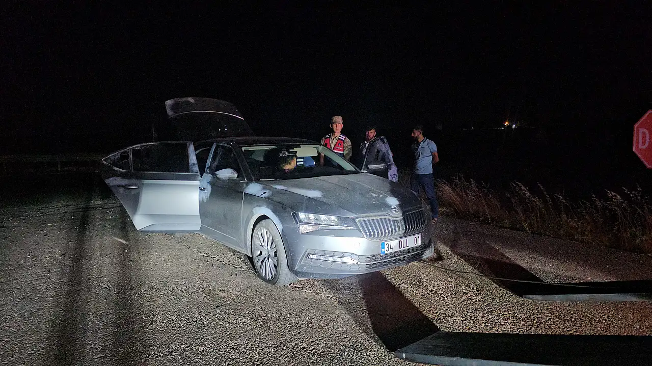 Jandarma kıyafetiyle milyonluk vurgun
