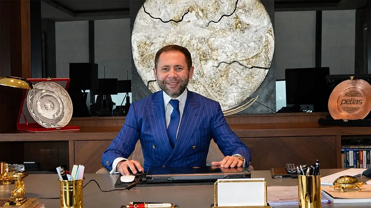 Abdülkadir Özcan kimdir? Nereli? Abdülkadir Özcan'ın eşi kimdir? PETLAS kimin? Abdülkadir Özcan gözaltına mı alındı?