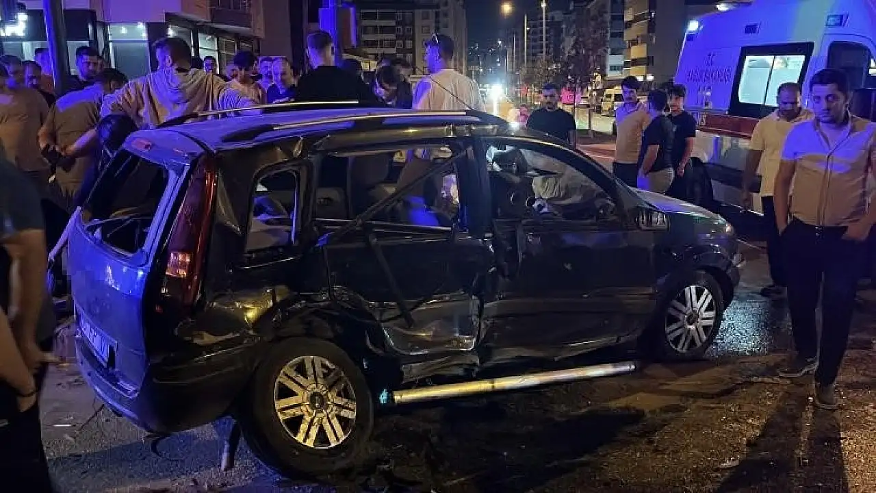 Ters yöne giren otomobil dehşet saçtı: 7 yaralı