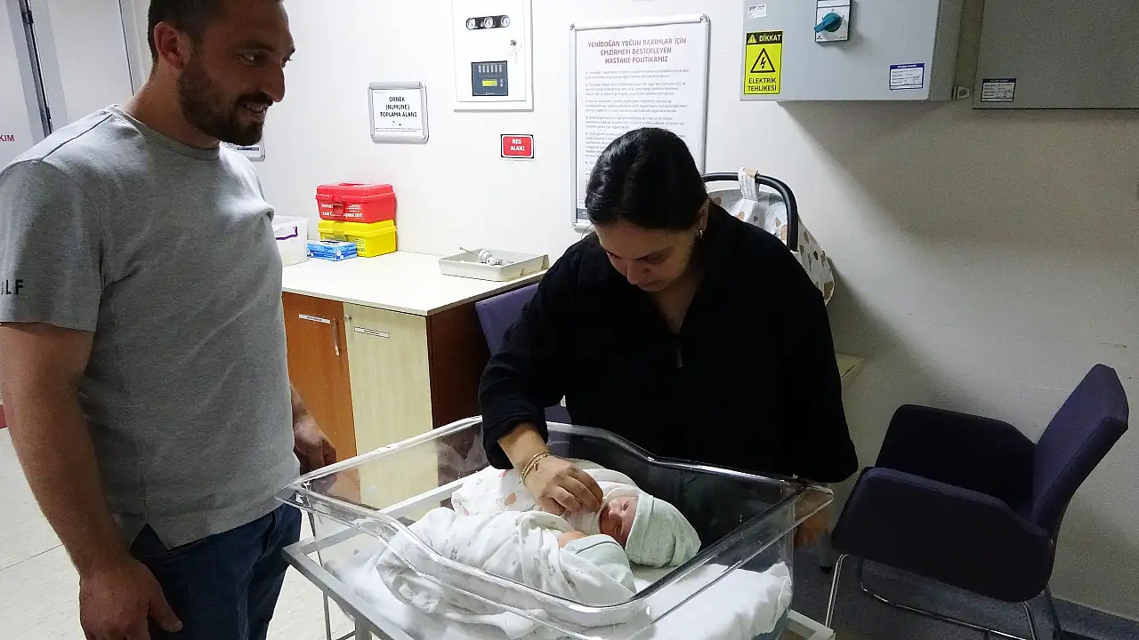 Milyonda bir görülen doğum olayı gerçekleşti