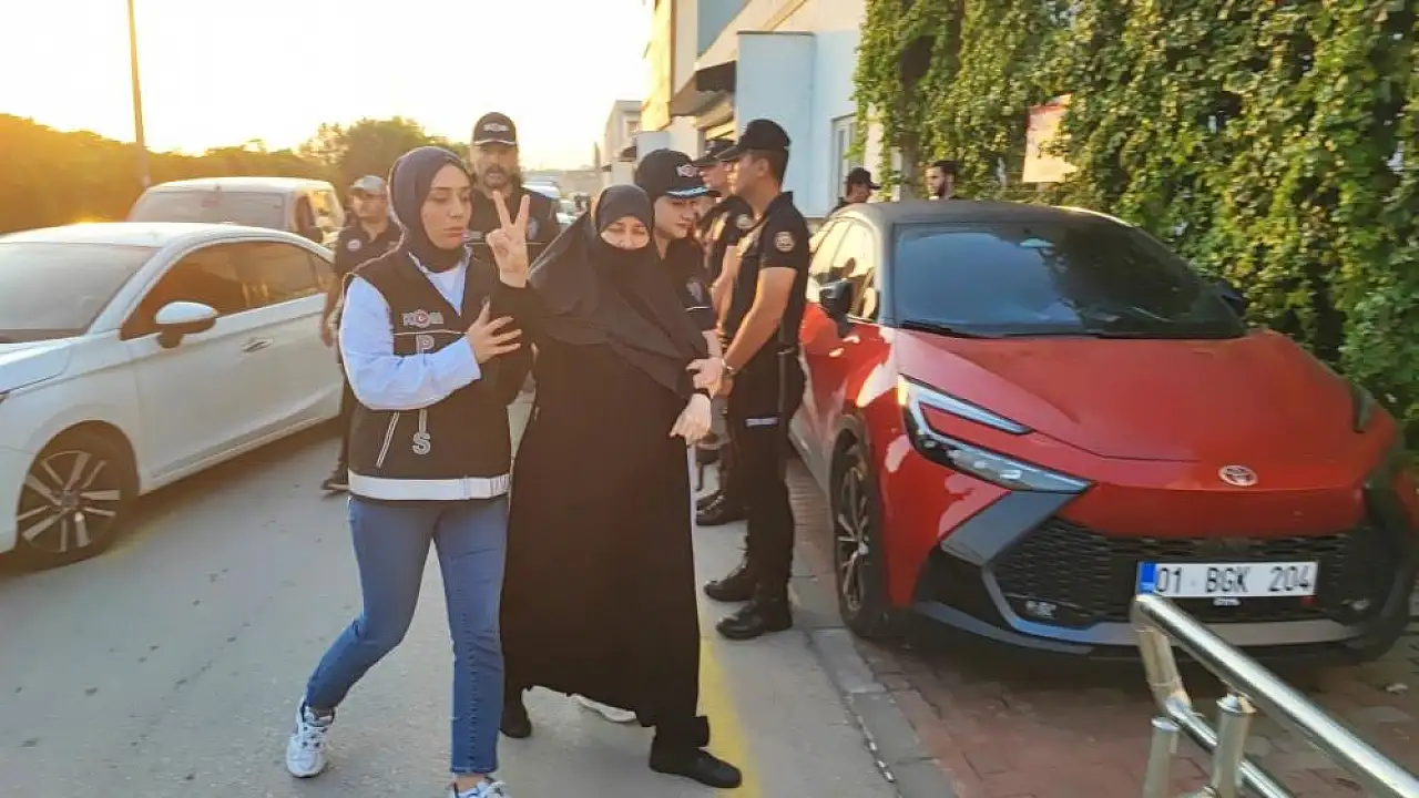 Semra Kuytul kimdir? Alparslan Kuytul eşi kimdir? Semra Kuytul hoca mı? Semra Kuytul çocukları kimler?
