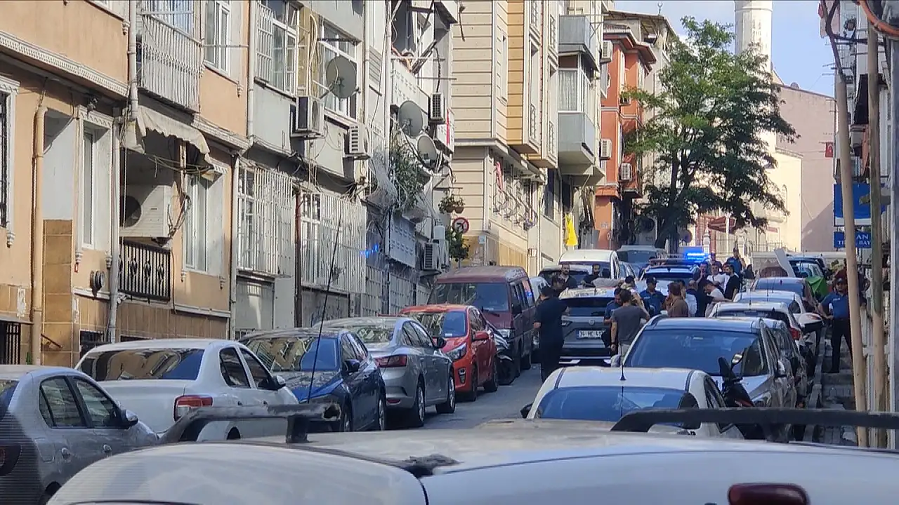 Aile faciası: Eşi ve çocuğunu öldürüp canına kıydı