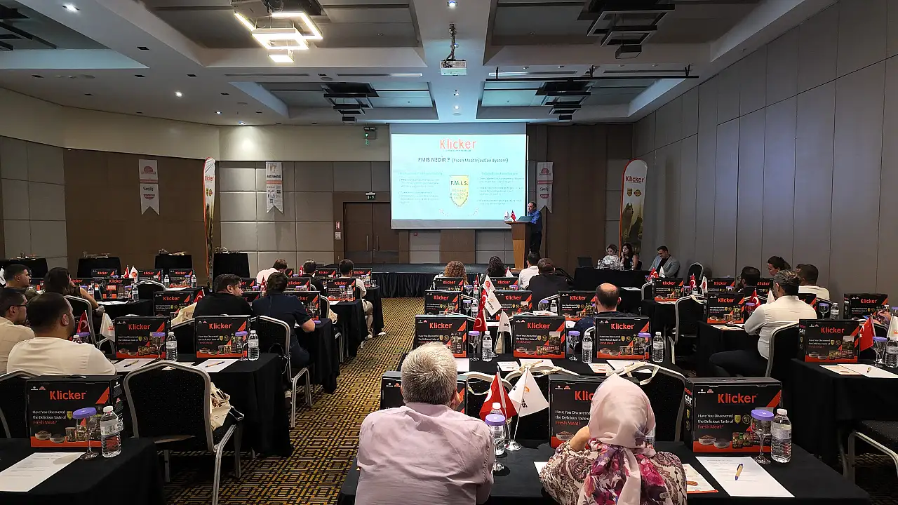 Konya'da evcil hayvan beslenmesinde devrim gibi buluşma: Türkiye'de bir ilk Klicker ile tanıtıldı!
