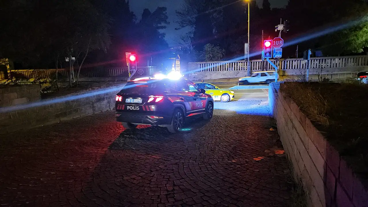 Mevlanakapı Mahallesi'nde şüpheli ölüm! Surların içinde ceset bulundu