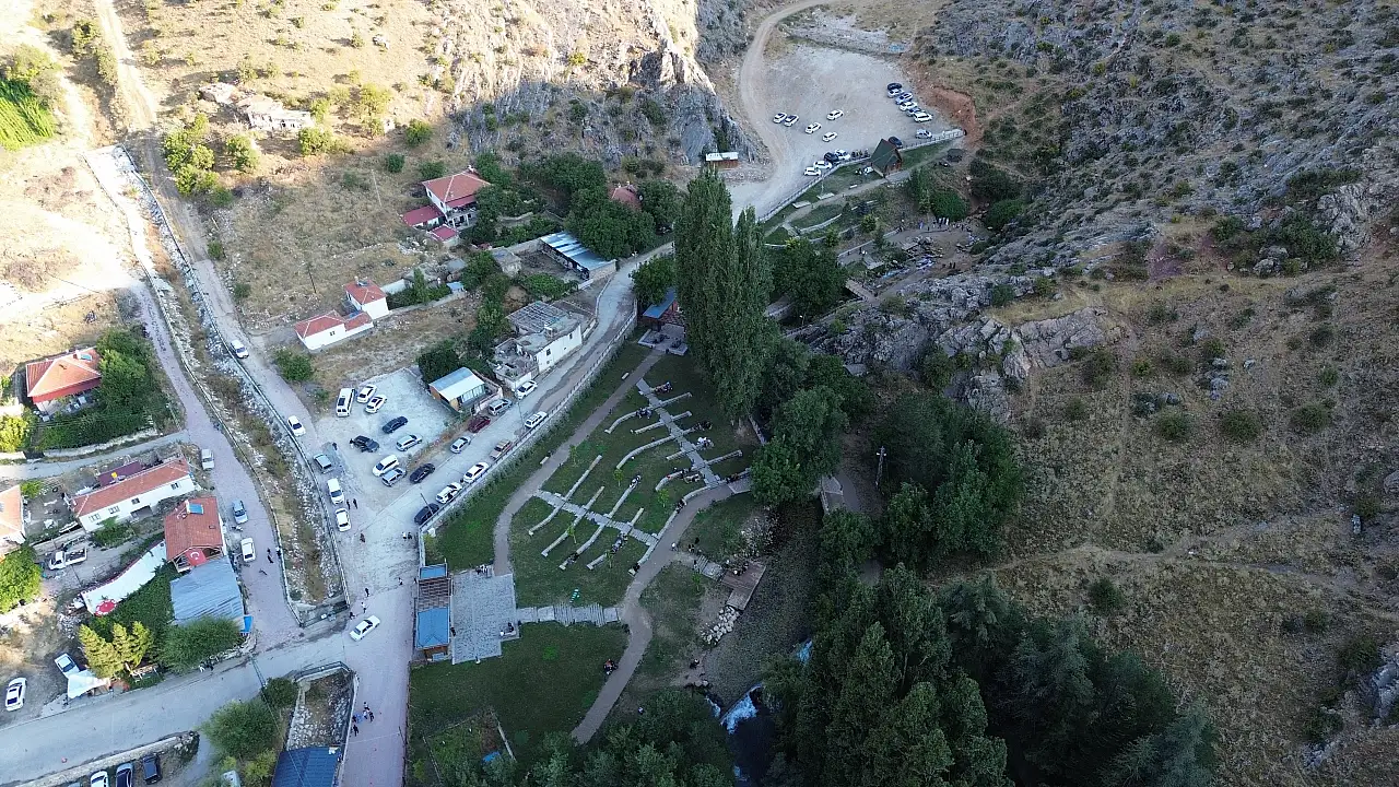 Konya'da binlerce yıllık sır: Her yıl binlerce kişiyi ağırlıyor