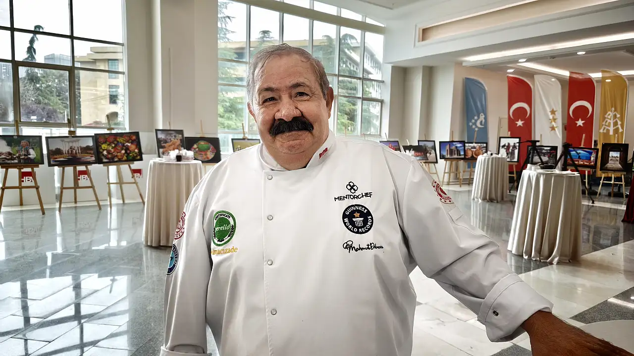 'Baklavaki' isyanı Guinness'le sonuçlandı! Gaziantepli usta dünyanın en büyüğünü yaptı