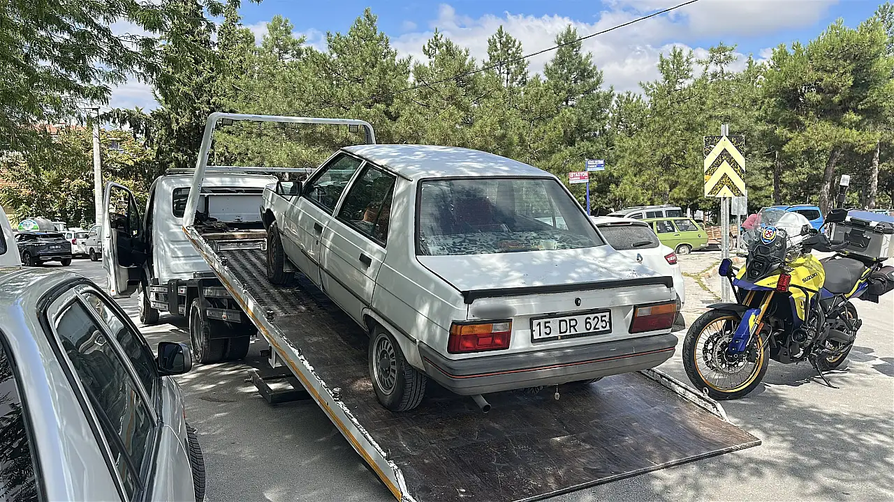 85 yaşındaki babasının direksiyona geçtiğini görünce ihbar etti: Polis ekipleri seferber oldu