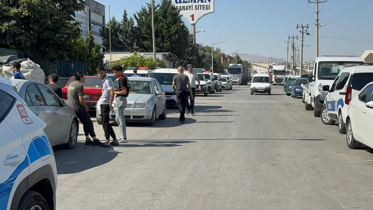Konya'da borç kavgası kanlı bitti! Birbirlerini bıçakladılar