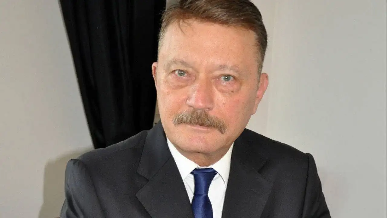 Hasan Atilla Uğur kimdir? Kaç yaşında, nereli ve hangi görevlerde bulundu?