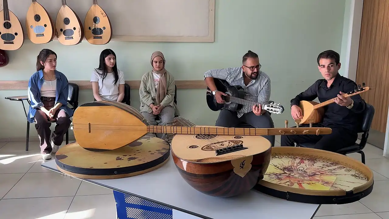 Semih öğretmenin öğrencisi Konya'da hayaline kavuştu
