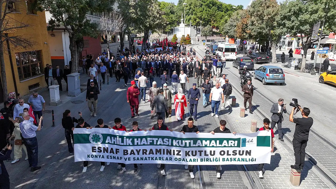 Konya'da esnafın bayramı başladı! Yılın Ahisi belli oldu