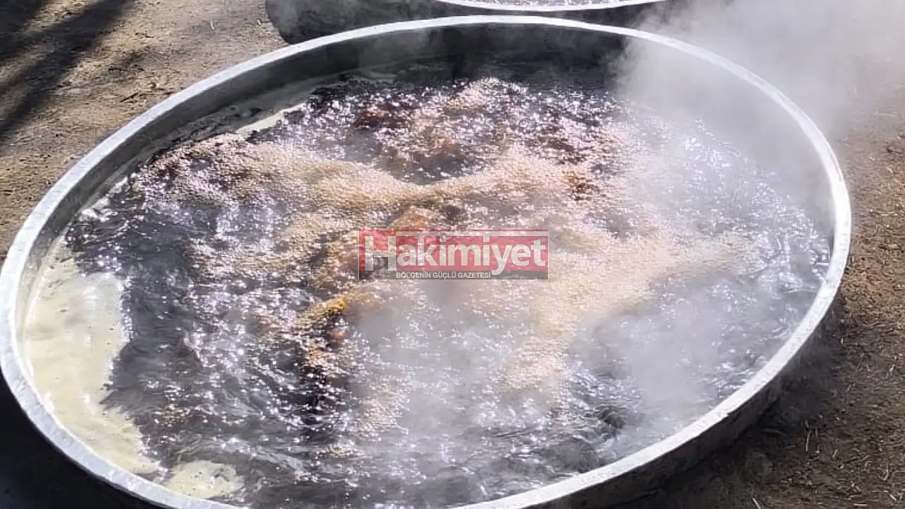 Konya'da kollar sıvandı! Kışın şifası için saatlerce başında bekliyorlar