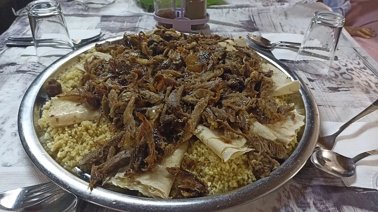Kışın habercisiydi, bu yıl erkenden sofraya indi