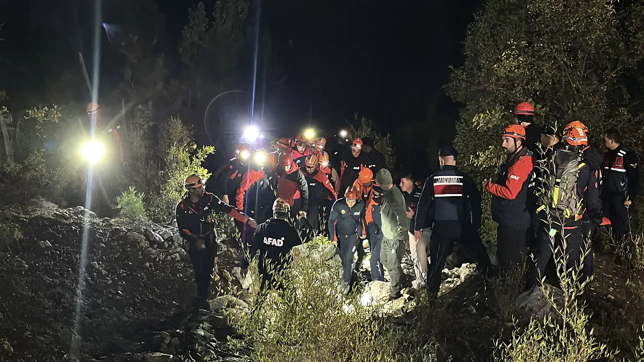 Konya'dan da ekipler sevk edildi! Kanyonda 1 ölü, 10 kayıp
