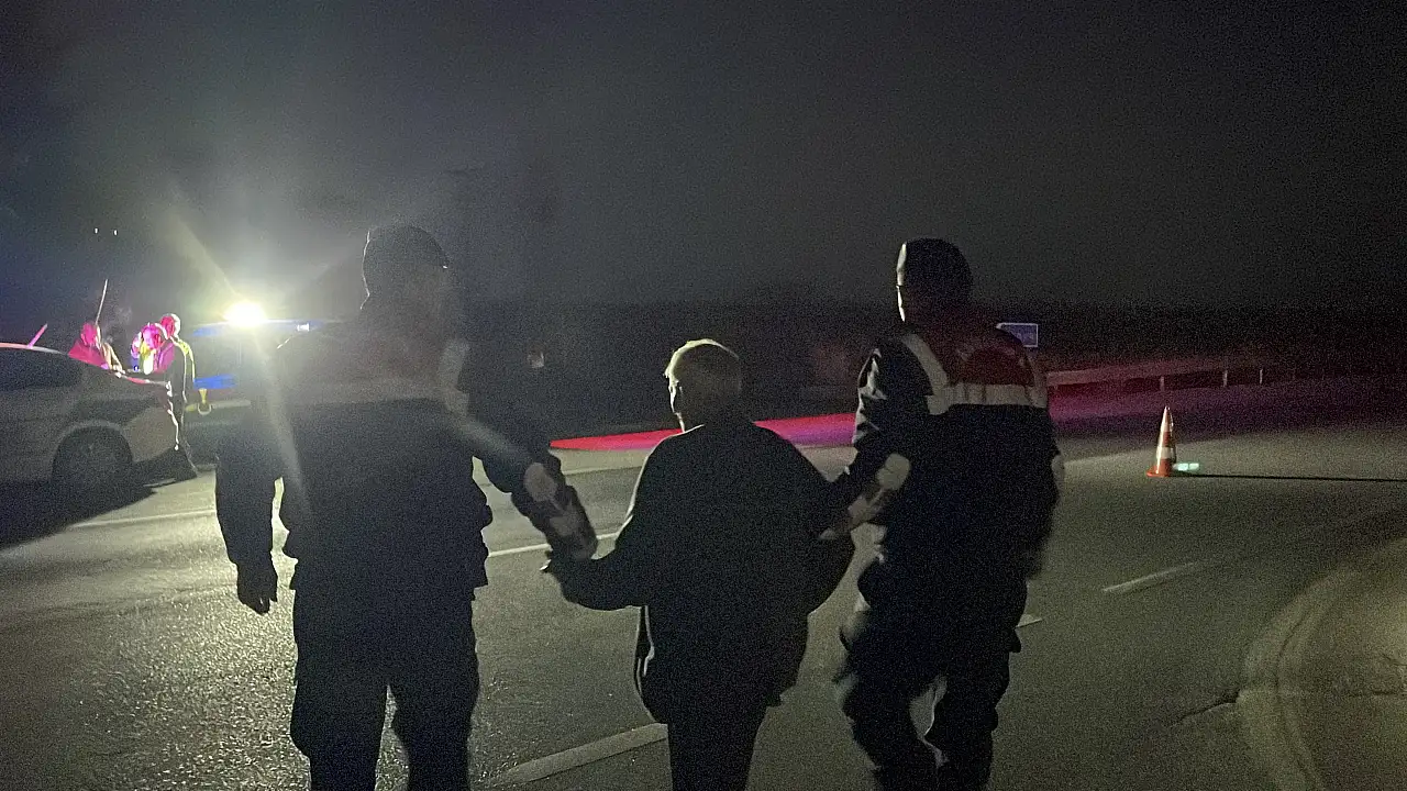 Konya yolunda 100 metre savruldu! Korkutan kazada yürekleri ısıtan anlar