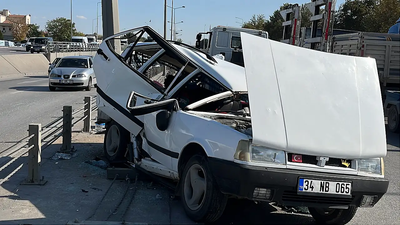 Konya'da feci kaza! Hurdaya dönen Tofaş'ta 4 kişi yaralandı