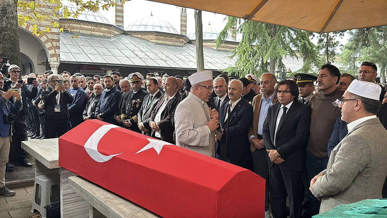 Görev başında hayatını kaybeden Uzman Çavuş Oğuzcan Alma son yolculuğuna uğurlandı