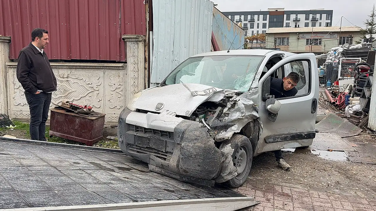 Hurdalık önünde hurdaya döndü
